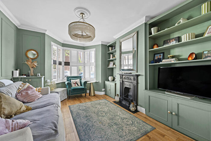3 Bedroom Terraced House For Sale In Shenfield Road, Woodford Green, Redbridge, IG8
