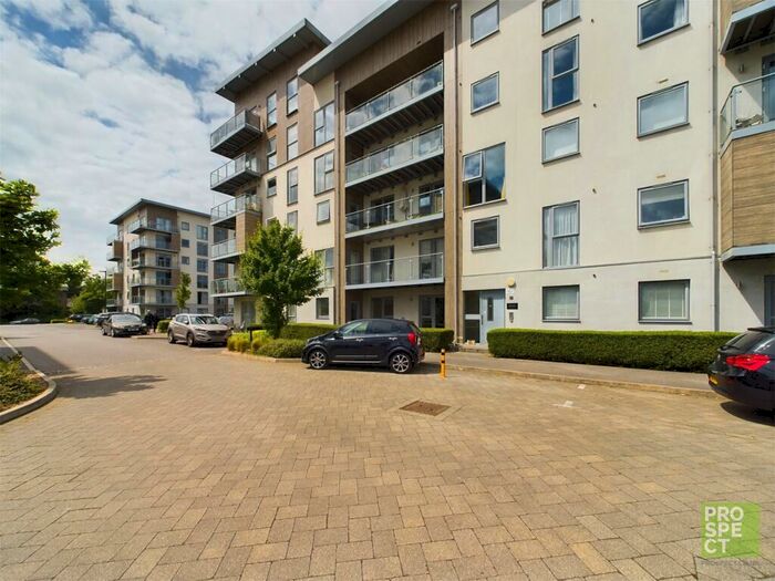 2 Bedroom Apartment To Rent In Wallingford Way, Maidenhead, Berkshire, SL6