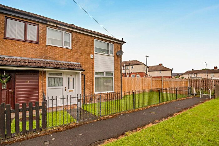 3 Bedroom Terraced House For Sale In Athol Green, Halifax, HX3