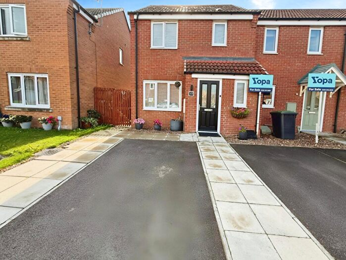 3 Bedroom End Of Terrace House For Sale In Cupola Close, North Hykeham, LN6
