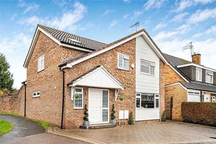 4 Bedroom Detached House For Sale In Chandos Road, Borehamwood, Hertfordshire, WD6