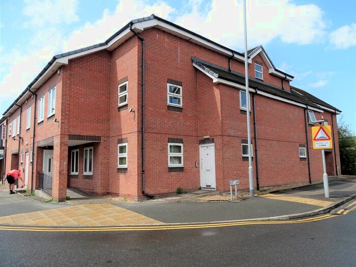 2 Bedroom Flat To Rent In Ormskirk Road, Wigan, WN5