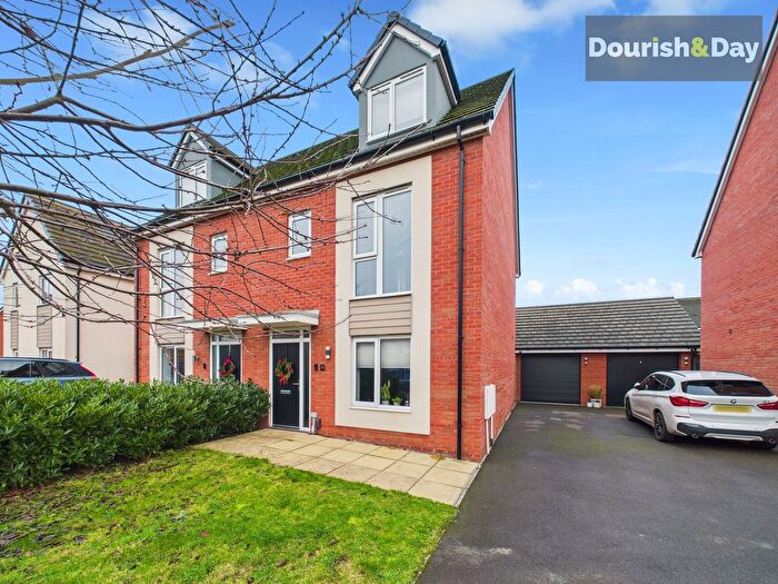 4 Bedroom Town House For Sale In Landons Way, Stafford, ST16