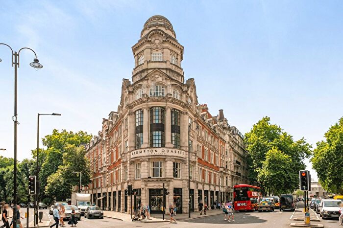 3 Bedroom Flat For Sale In Thurloe Place, South Kensington, SW7