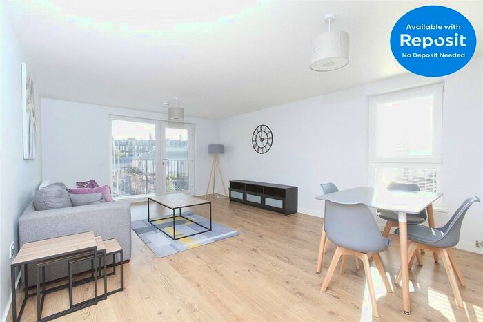 2 Bedroom Flat To Rent In Salamander Place, Leith, Edinburgh, EH6