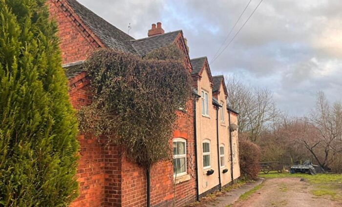 3 Bedroom Semi Detached House For Sale In Turf Pitts Lane Canwell, Sutton Coldfield, West Midlands, B75