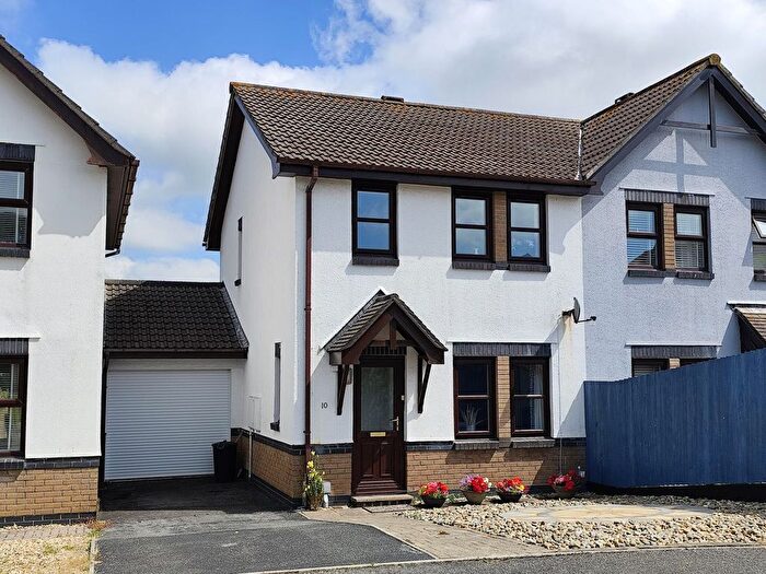 3 Bedroom Semi Detached House For Sale In Meadowside, Treloggan, Newquay, TR7