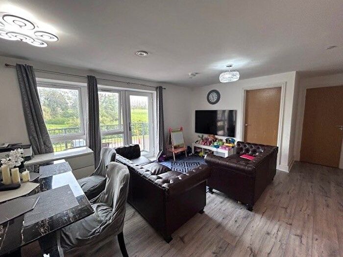 2 Bedroom Flat To Rent In Cypress Road, Luton, LU1