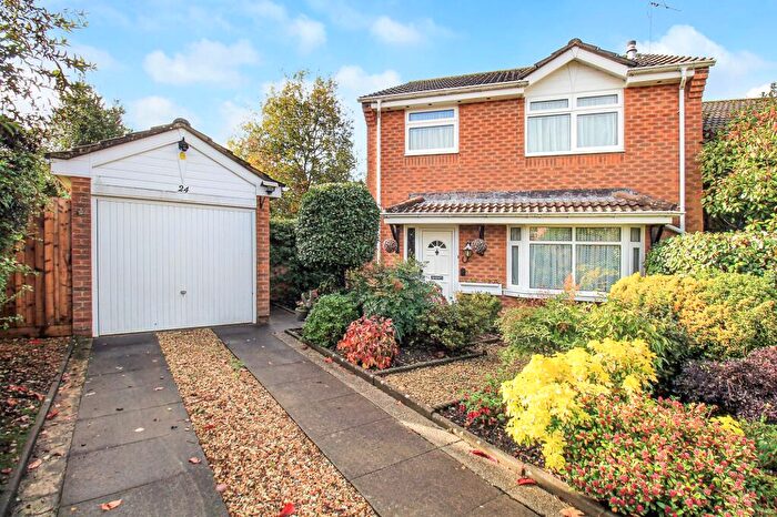 3 Bedroom Detached House For Sale In Adur Close, West End, SO18