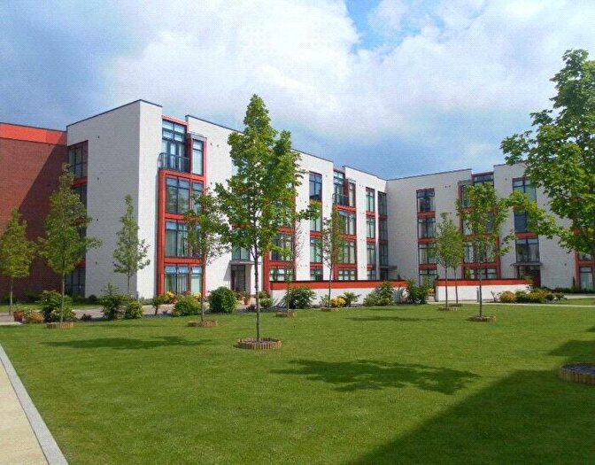 2 Bedroom Apartment To Rent In Crown House, Sharston, Manchester, M22