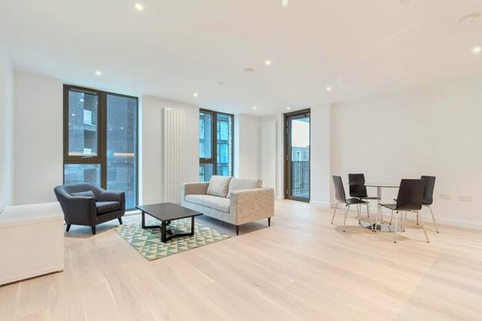 1 Bedroom Flat To Rent In Commodore House, Royal Wharf, London, E16