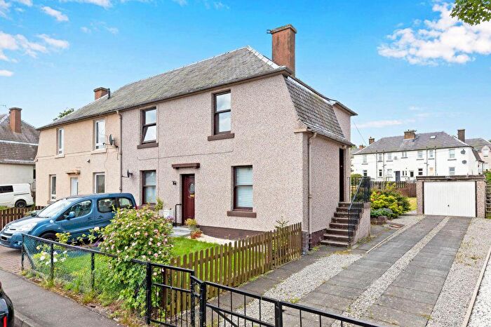 2 Bedroom Flat For Sale In Carlops Crescent, Penicuik, EH26