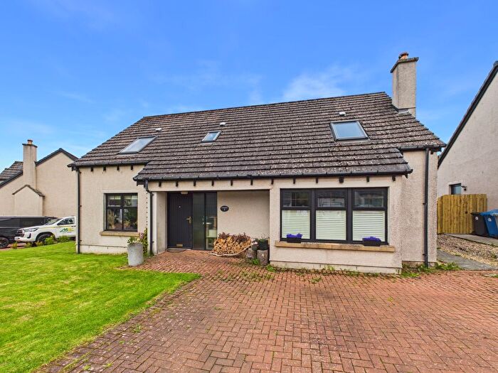 4 Bedroom Detached House For Sale In Raeburn Common, Pettinain, ML11