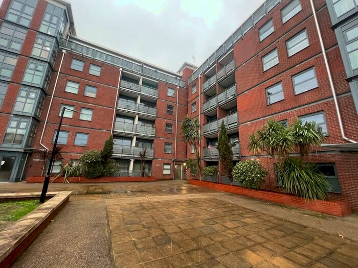 2 Bedroom Ground Flat To Rent In Berber Parade, London, London, SE18