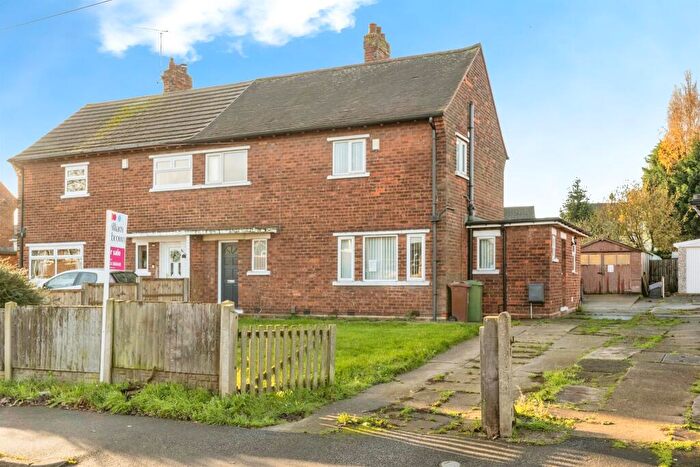 3 Bedroom Semi Detached House For Sale In Thornton Avenue, Scunthorpe, DN16
