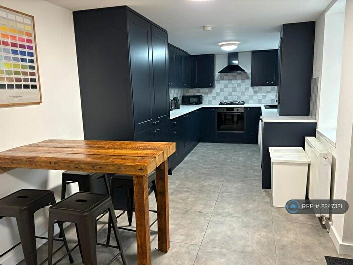 6 Bedroom Terraced House To Rent In Albert Edward Road, Liverpool, L7