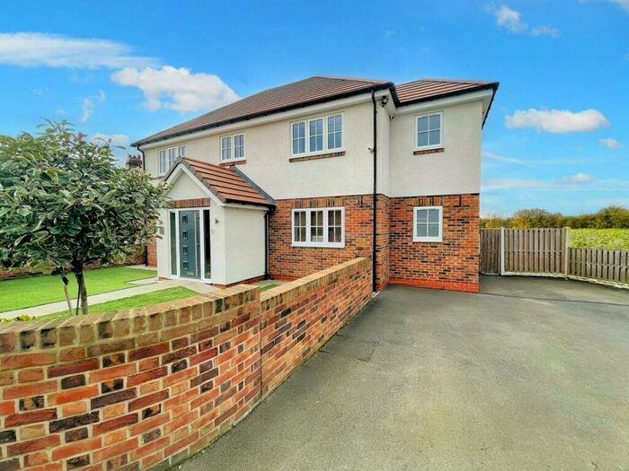 5 Bedroom Detached House For Sale In Hillam Lane, Hillam, Leeds, LS25