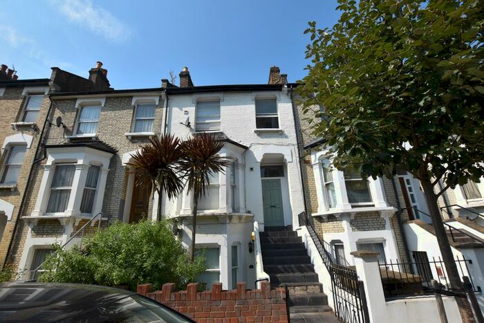 Studio To Rent In St Stephens Avenue, London, W12