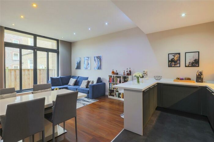 2 Bedroom Apartment To Rent In Grove View Apartments, Highgate Road, Highgate, London, NW5