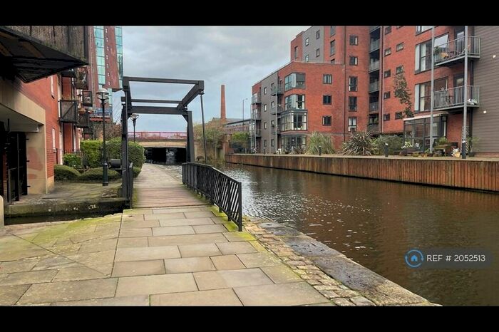 Studio To Rent In James Brindley Basin, Manchester, M1