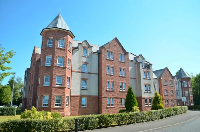 3 Bedroom Flat To Rent In The Fairways, Bothwell, South Lanarkshire, G71