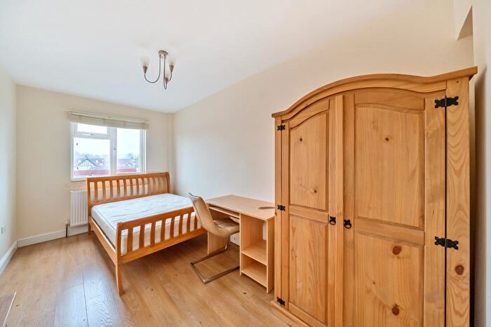 2 Bedroom Flat To Rent In Oxford Road, East Oxford, OX4