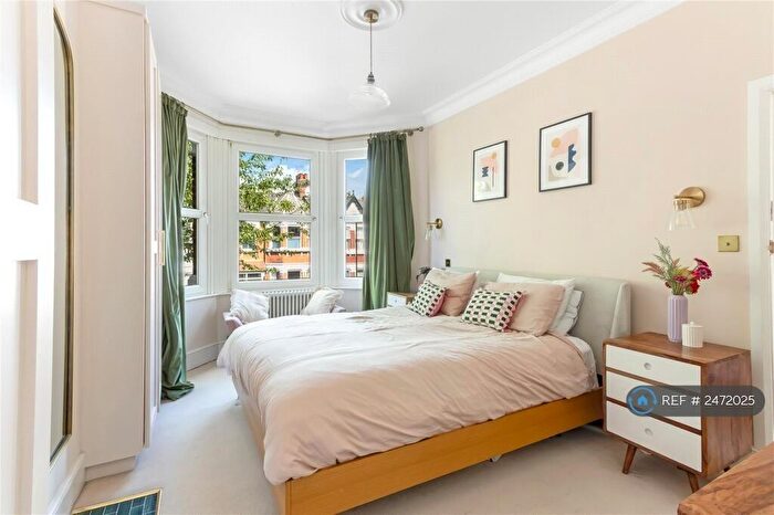 3 Bedroom Terraced House To Rent In Northcott Avenue, London, N22