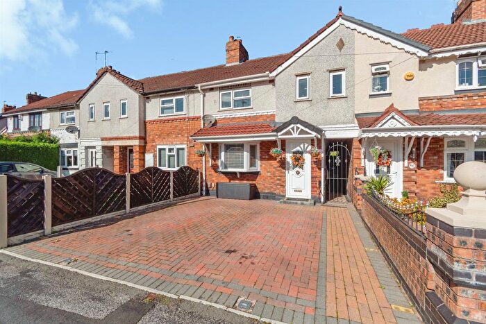 3 Bedroom End Terrace House For Sale In Handley Street, Wednesbury, WS10