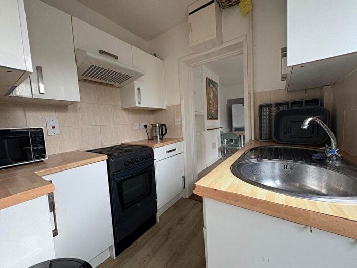 4 Bedroom Semi-Detached House To Rent In Pretoria Road, Canterbury, CT1