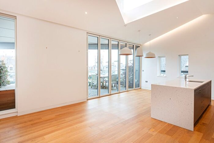 3 Bedroom Flat To Rent In Alfred Street, OX1