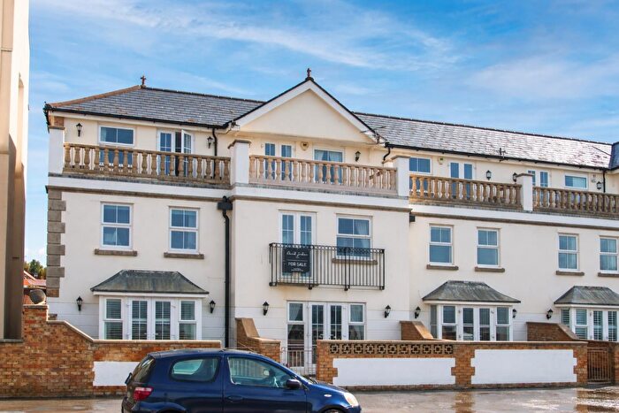 3 Bedroom Terraced House For Sale In Martello Road, Seaford, BN25