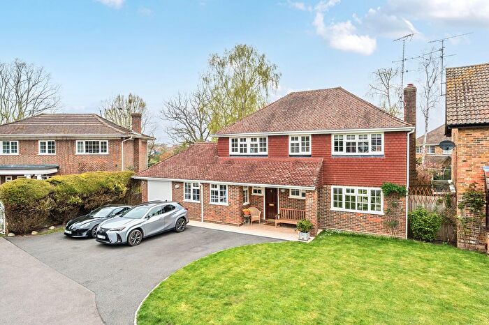 4 Bedroom Detached House For Sale In Hawkins Grove, Church Crookham, GU51