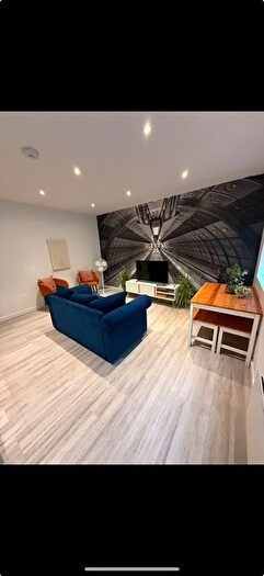 1 Bedroom Flat To Rent In High Road, London, N17