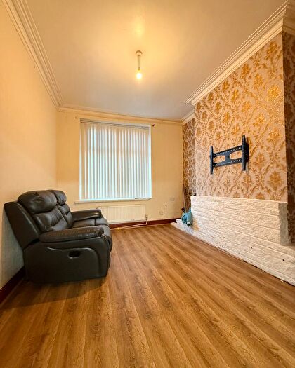 3 Bedroom Terraced House To Rent In Crete Street, Oldham, OL8