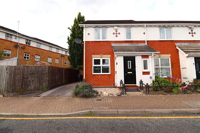 3 Bedroom Semi-Detached House To Rent In High Street, Greenhithe, DA9