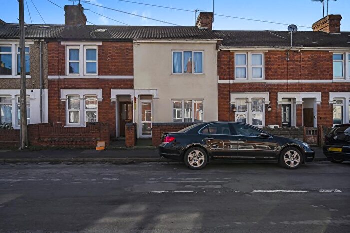 3 Bedroom Terraced House To Rent In Linslade Street, Rodbourne, SN2