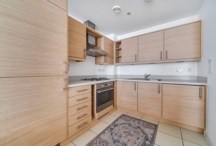 1 Bedroom Flat For Sale In Kingsbury Road, London, NW9