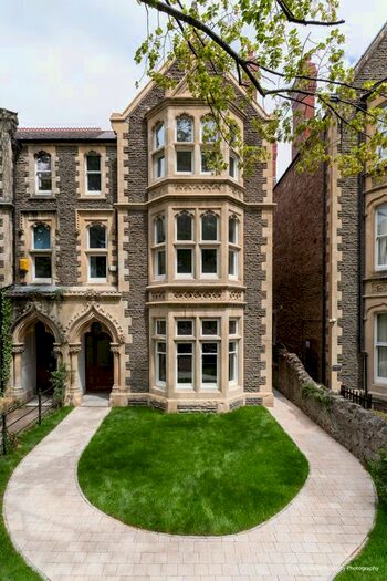 2 Bedroom Maisonette To Rent In Cathedral Road, Pontcanna, Cardiff, CF11