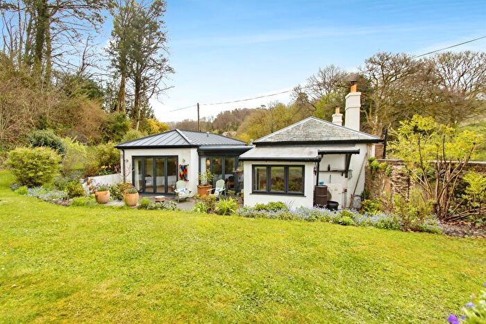 3 Bedroom Character Property For Sale In Milton Abbas, Blandford Forum, Blandford Forum, DT11