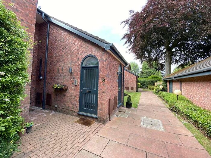 2 Bedroom Apartment To Rent In South Lawns, W/slow., SK9