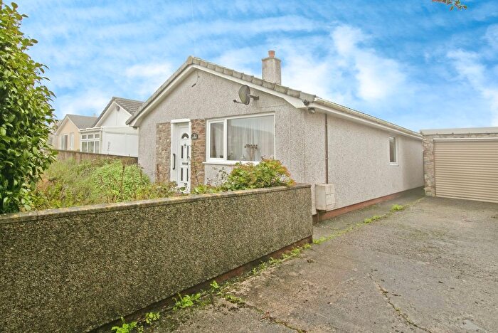 3 Bedroom Bungalow For Sale In Polgine Lane, Camborne, Cornwall, TR14