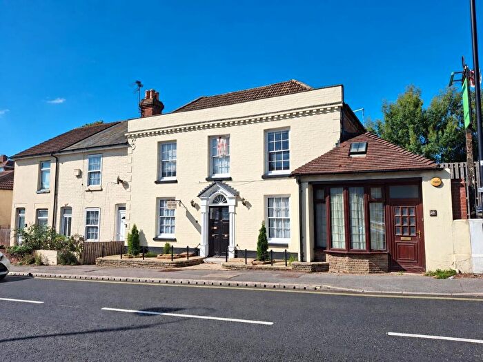 2 Bedroom Flat To Rent In London Road, Purbrook, PO7