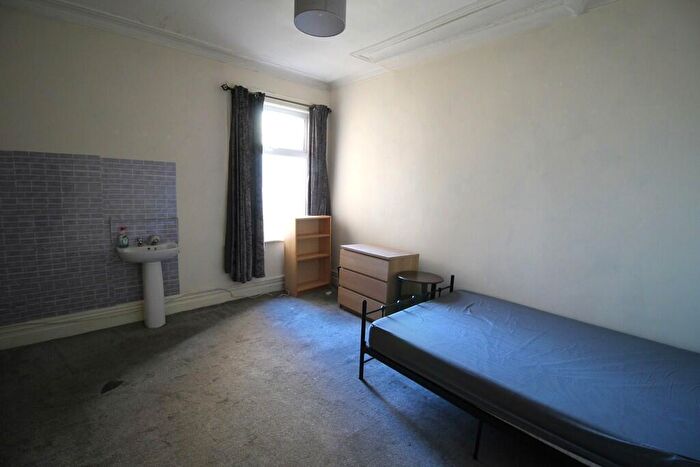 1 Bedroom Apartment To Rent In Flat, Grasmere Road, FY1