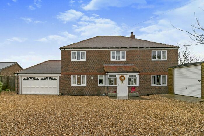 4 Bedroom Property To Rent In Selsey Road, Chichester, PO20