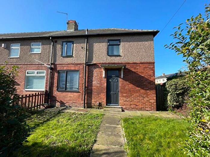 3 Bedroom End Of Terrace House To Rent In Fir Grove, Thornaby, Stockton-On-Tees, TS17