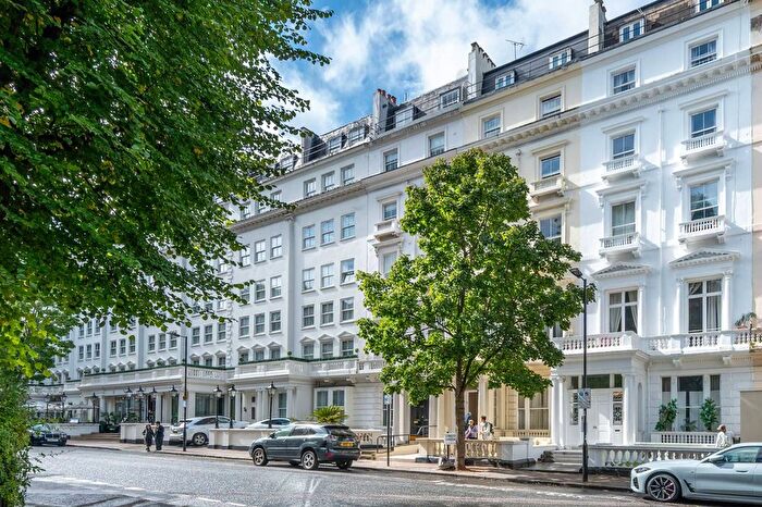 2 Bedroom Flat For Sale In Leinster Gardens, Lancaster Gate, London, W2