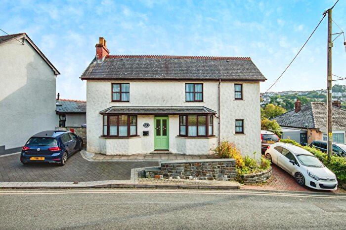 3 Bedroom Detached House For Sale In Westfield Road, Saundersfoot, Pembrokeshire, SA69