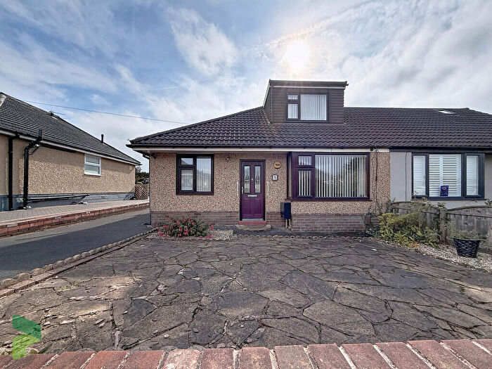 3 Bedroom Semi-Detached Bungalow For Sale In Windermere Drive, Darwen, BB3