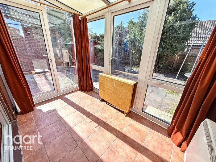 2 Bedroom Bungalow For Sale In Thames Close, Braintree, CM7