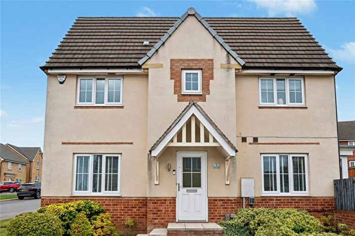 3 Bedroom Semi-Detached House For Sale In Astell Way, Morley, Leeds, West Yorkshire, LS27